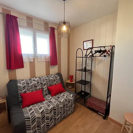 2 Chambres, Parking Privatif, Proche - Fr-1-197-548 Appartement