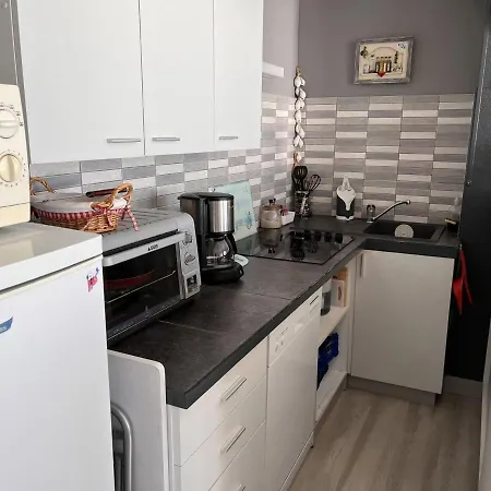 2 Chambres, Parking Privatif, Proche - Fr-1-197-548 Les Sables-dʼOlonne